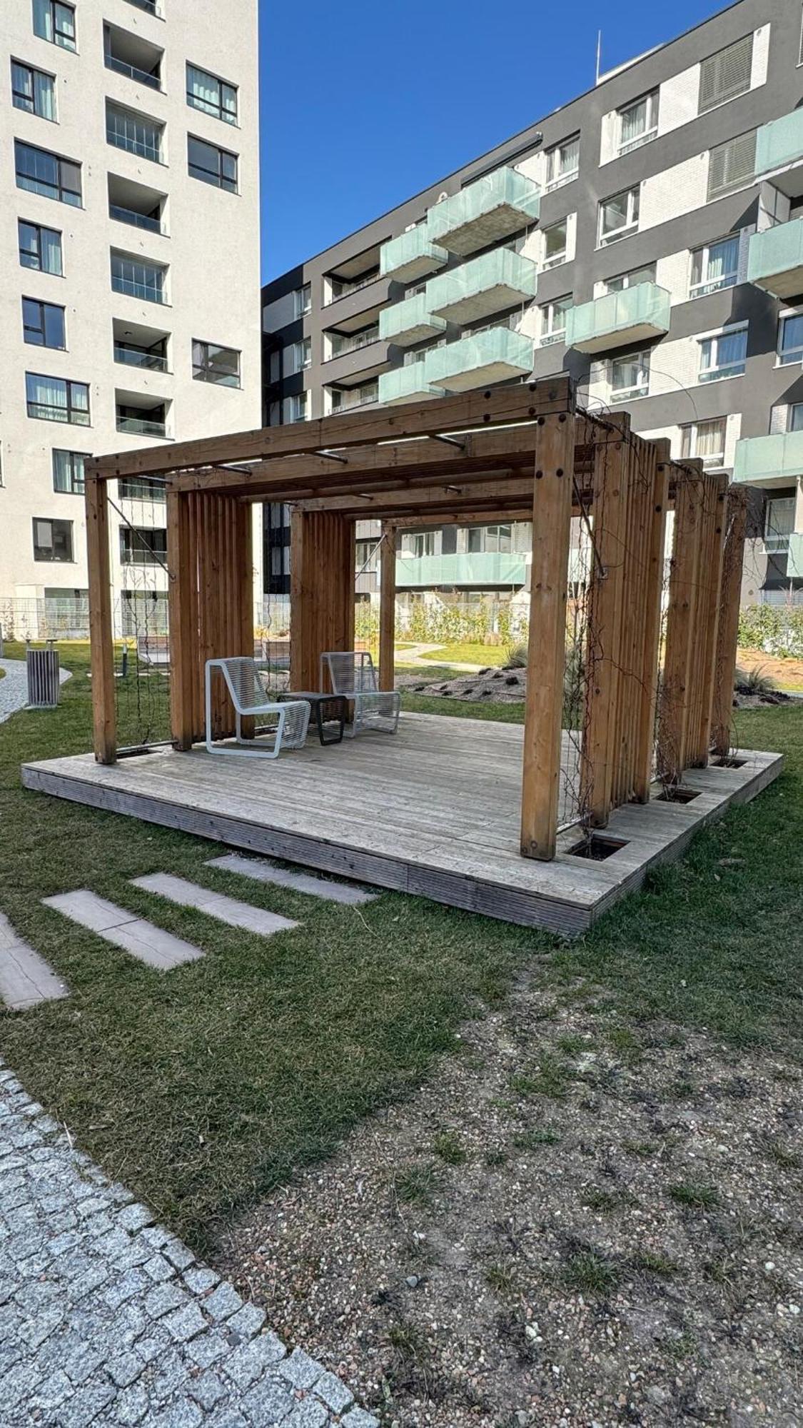 Prestige - Next To Ice Arena, Private Parking Апартаменти Братислава